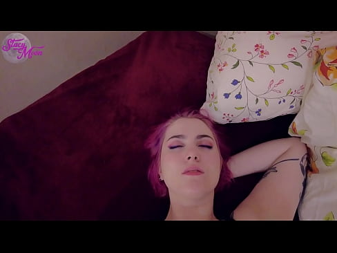❤️ Slutty klasgenoat frege om OBG mei har oer te slaan, dus we neukte sûnder kondoom Porno by wy ️❤